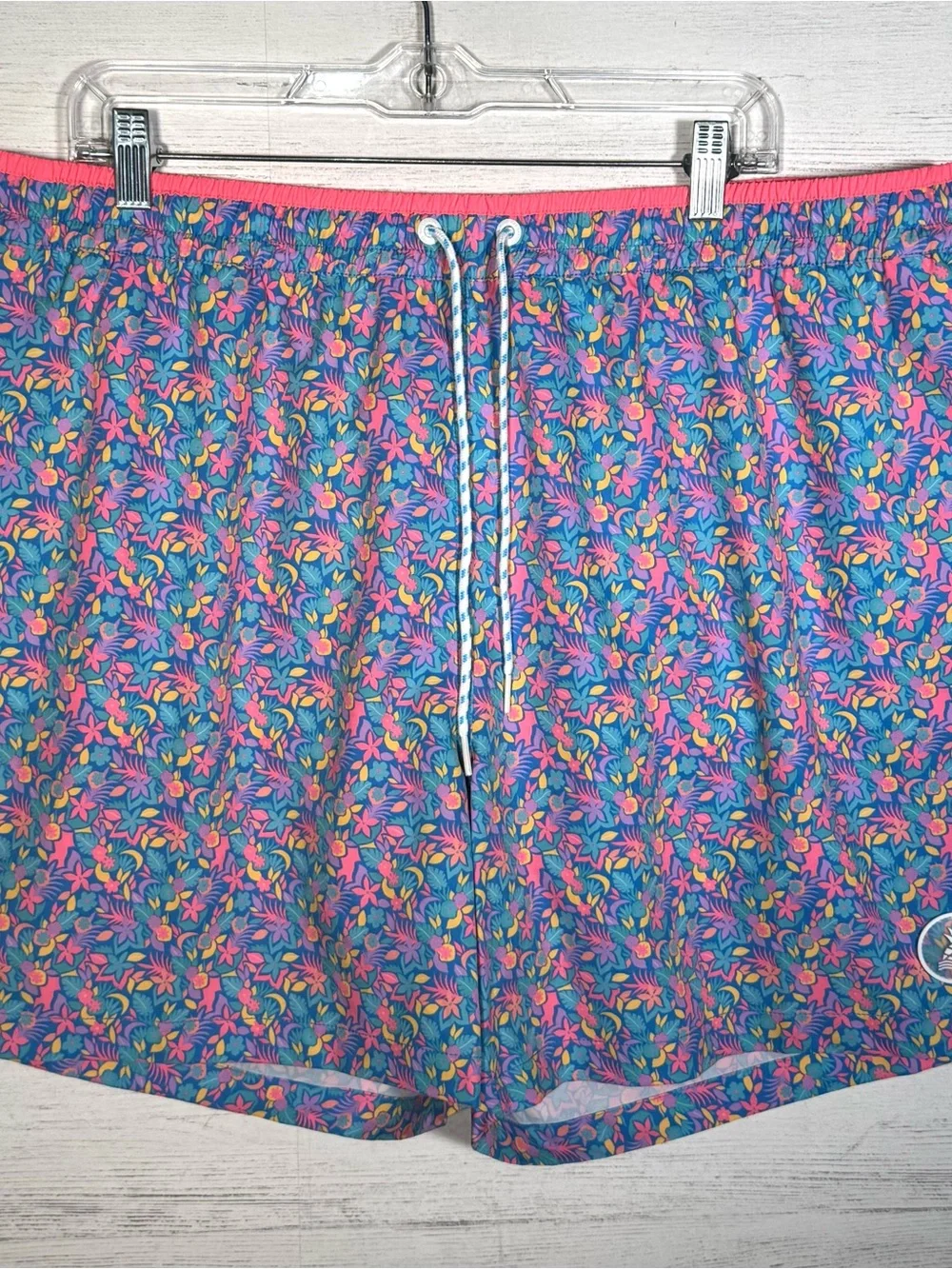 NEW Chubbies The Spades Lined Classic 5.5” Swim Trunks Men’s XXL Bright Floral